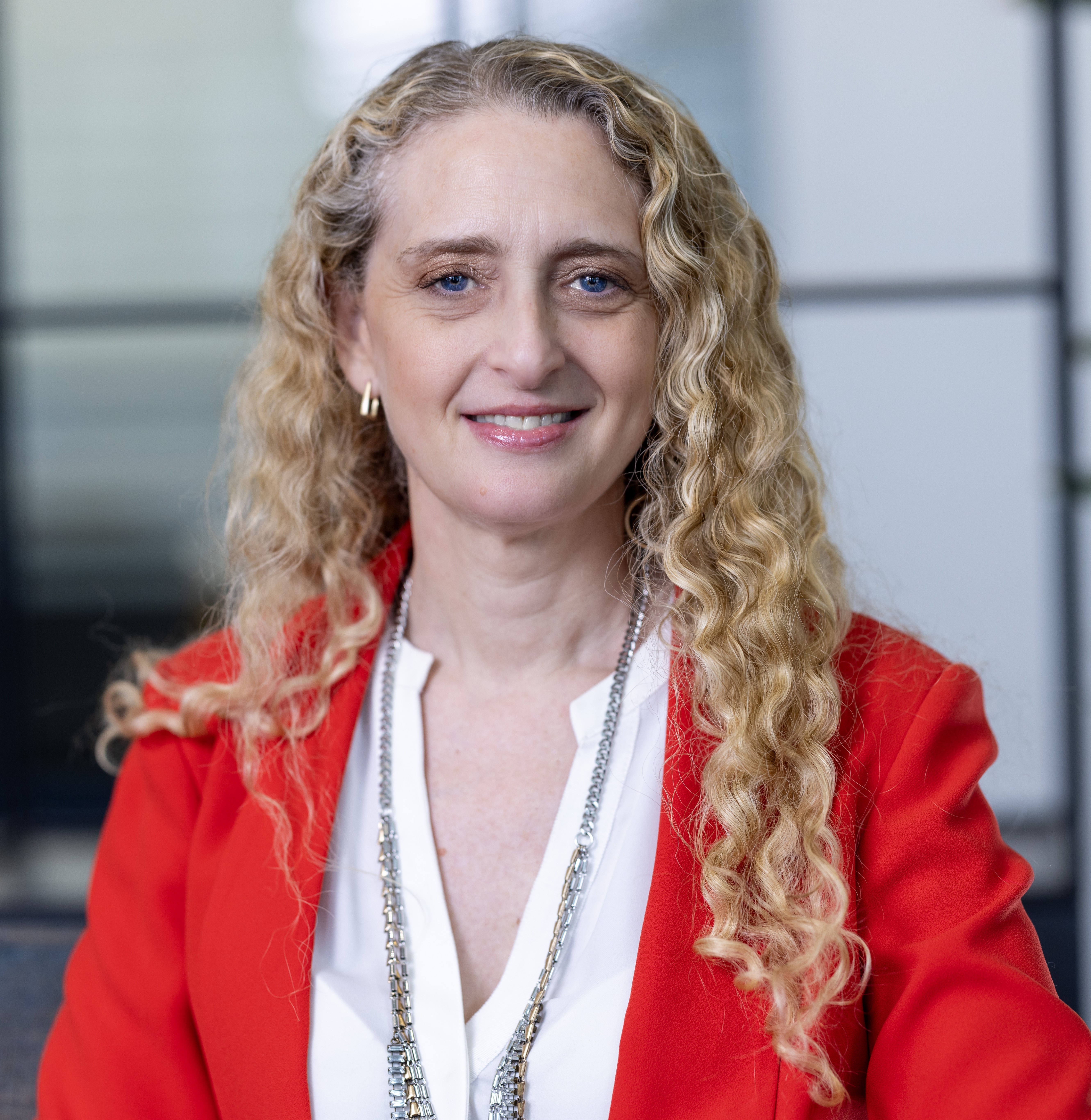 Gabriela Ostrovsky image